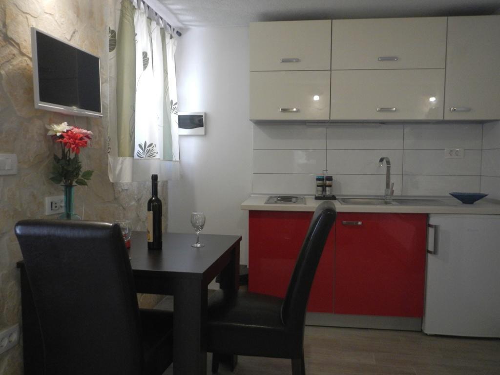 Apartments Valter 迪斯诺 外观 照片